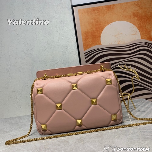 Replica Valentino AAA Quality Messenger Bags For Women #1057184 $108.00 USD for Wholesale