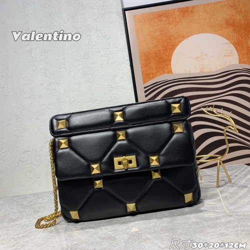 Valentino AAA Quality Messenger Bags For Women #1057190
