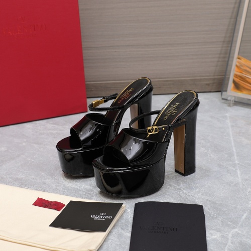 Valentino Sandal For Women #1057737