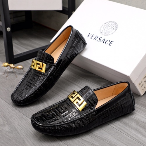 $68.00 USD Versace Leather Shoes For Men #1058608
