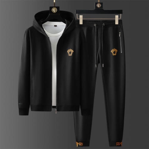 Versace Tracksuits Long Sleeved For Men #1059768