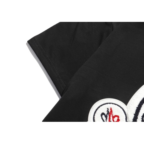 Replica Moncler T-Shirts Short Sleeved For Unisex #1059880 $25.00 USD for Wholesale
