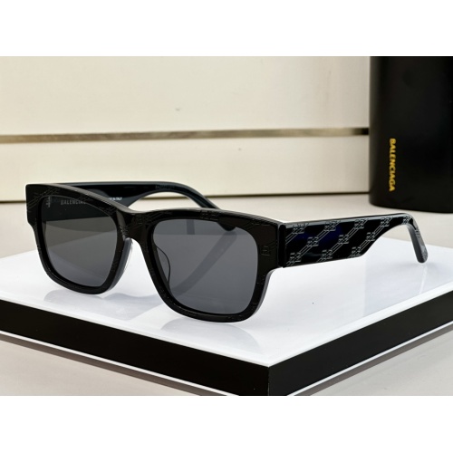 Balenciaga AAA Quality Sunglasses #1060367