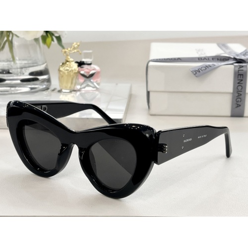 Balenciaga AAA Quality Sunglasses #1060392