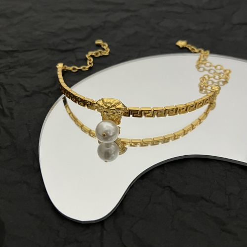 Versace Bracelet For Women #1062250