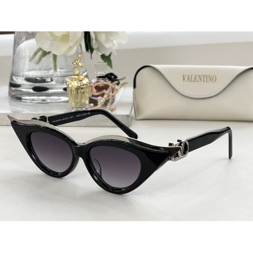 Valentino AAA Quality Sunglasses #1062337
