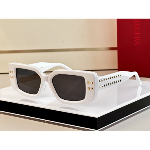 Valentino AAA Quality Sunglasses #1062345