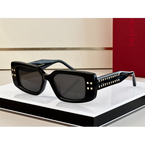 Valentino AAA Quality Sunglasses #1062348