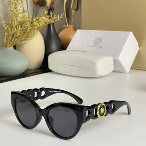 Versace AAA Quality Sunglasses #1062352