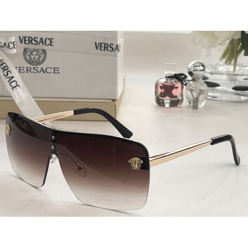 Versace AAA Quality Sunglasses #1062361
