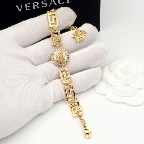 Replica Versace Bracelet #1062797 $32.00 USD for Wholesale