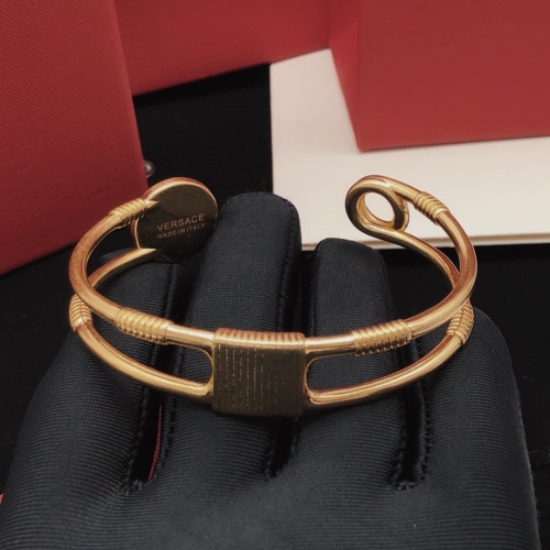 Replica Versace Bracelet #1063326 $32.00 USD for Wholesale