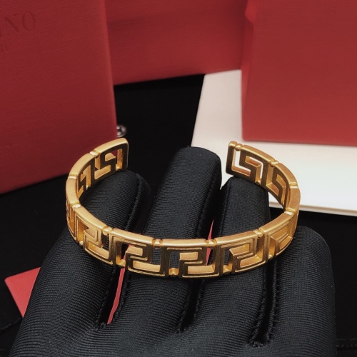 Replica Versace Bracelet #1063330 $32.00 USD for Wholesale