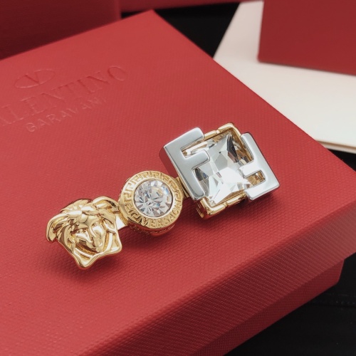 Replica Versace Brooches #1063333 $29.00 USD for Wholesale