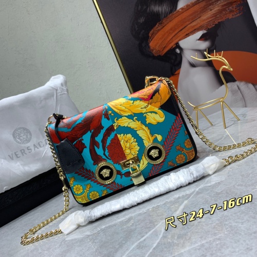 $132.00 USD Versace AAA Quality Messenger Bags For Women #1064412