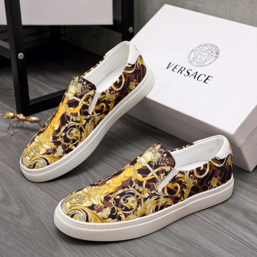 Versace Casual Shoes For Men #1065757