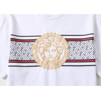 $24.00 USD Versace T-Shirts Short Sleeved For Men #1053512