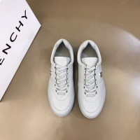 $92.00 USD Givenchy Casual Shoes For Men #1054322