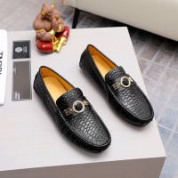 $68.00 USD Versace Leather Shoes For Men #1056292