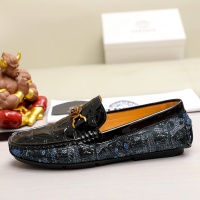 $68.00 USD Versace Leather Shoes For Men #1056305