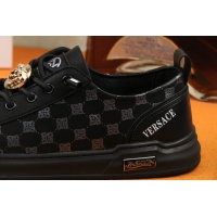$80.00 USD Versace Casual Shoes For Men #1056957