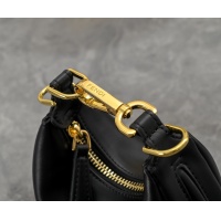 $92.00 USD Fendi AAA Quality Messenger Bags For Women #1057108