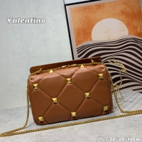 $108.00 USD Valentino AAA Quality Messenger Bags For Women #1057188