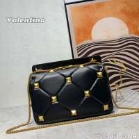 $108.00 USD Valentino AAA Quality Messenger Bags For Women #1057190