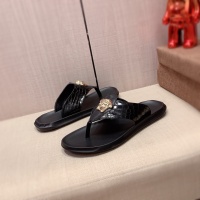 $52.00 USD Versace Slippers For Men #1057330