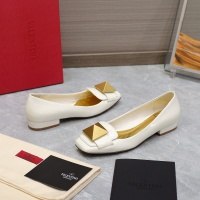 $112.00 USD Valentino Flat Shoes For Women #1057743
