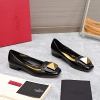 $112.00 USD Valentino Flat Shoes For Women #1057744