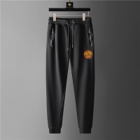 $80.00 USD Versace Tracksuits Long Sleeved For Men #1058038