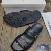 $48.00 USD Versace Slippers For Men #1058759