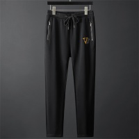 $85.00 USD Versace Tracksuits Long Sleeved For Men #1059762