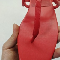 $80.00 USD Valentino Slippers For Women #1060545