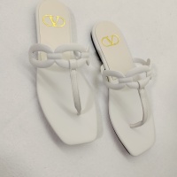 $80.00 USD Valentino Slippers For Women #1060557