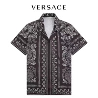 $29.00 USD Versace Shirts Short Sleeved For Men #1060840