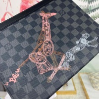 $98.00 USD Louis Vuitton AAA Man Wallets #1065142