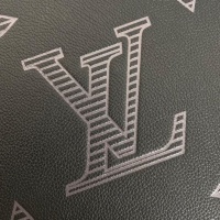 $122.00 USD Louis Vuitton AAA Man Wallets #1065168