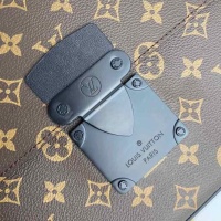 $128.00 USD Louis Vuitton AAA Man Wallets #1065174