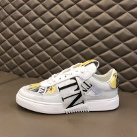 $82.00 USD Valentino Casual Shoes For Men #1066252