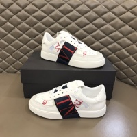 $80.00 USD Valentino Casual Shoes For Men #1066268