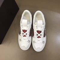 $80.00 USD Valentino Casual Shoes For Men #1066306