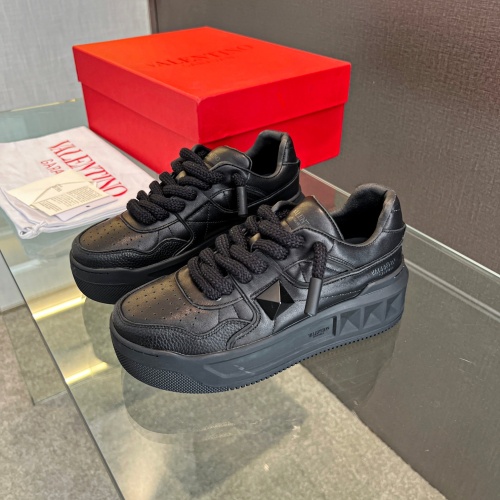 Valentino Casual Shoes For Women #1067446
