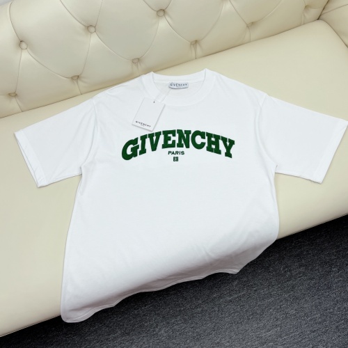 Givenchy T-Shirts Short Sleeved For Unisex #1067829 $40.00 USD, Wholesale Replica Givenchy T-Shirts