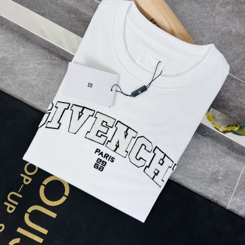 Replica Givenchy T-Shirts Short Sleeved For Unisex #1067841 $60.00 USD for Wholesale