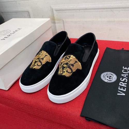 Versace Casual Shoes For Men #1067957