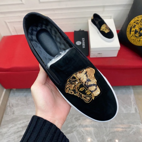 Replica Versace Casual Shoes For Men #1067957 $72.00 USD for Wholesale