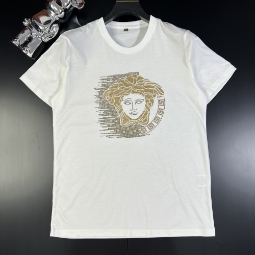 Versace T-Shirts Short Sleeved For Men #1067977 $42.00 USD, Wholesale Replica Versace T-Shirts