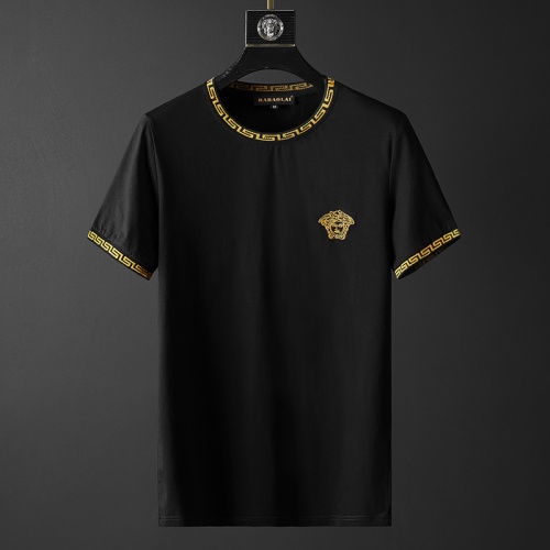 Replica Versace Tracksuits Short Sleeved For Men #1068653 $64.00 USD for Wholesale
